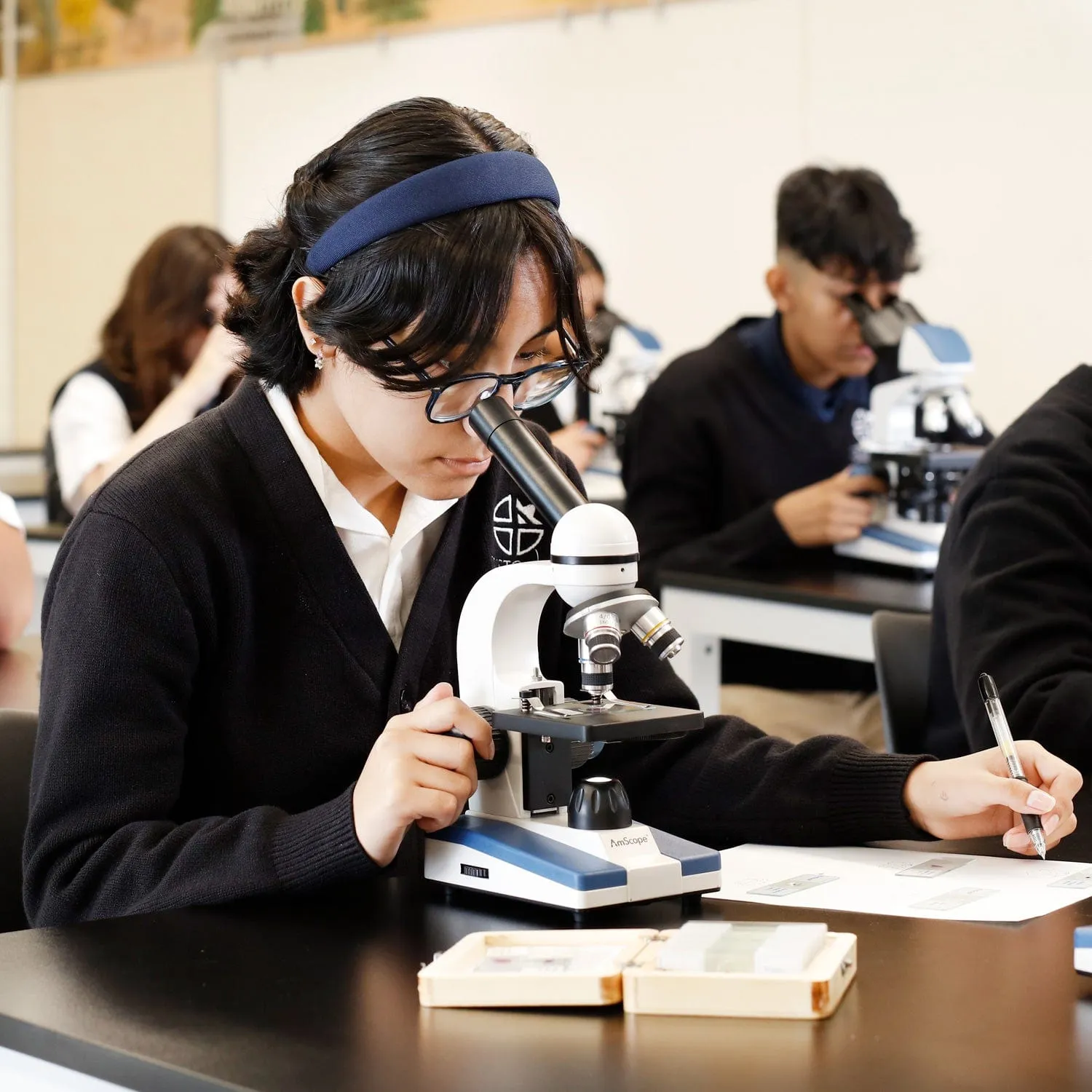 AmScope M150 Series Portable LED Monocular Student Compound Microscope 40X-1000X Magnification With Optional Camera