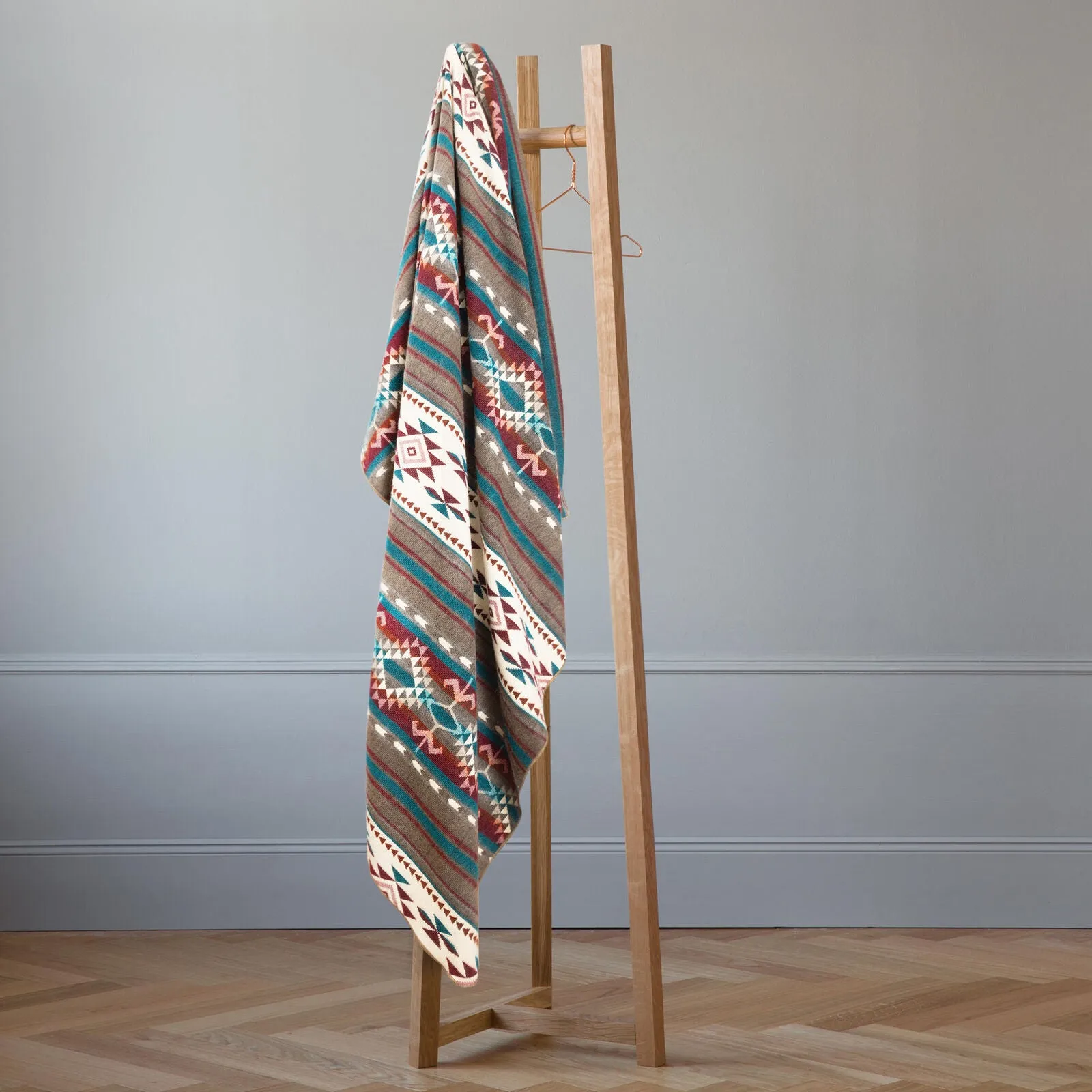 Azabi - Baby Alpaca Blanket - Extra Large - Aztec Southwest Pattern