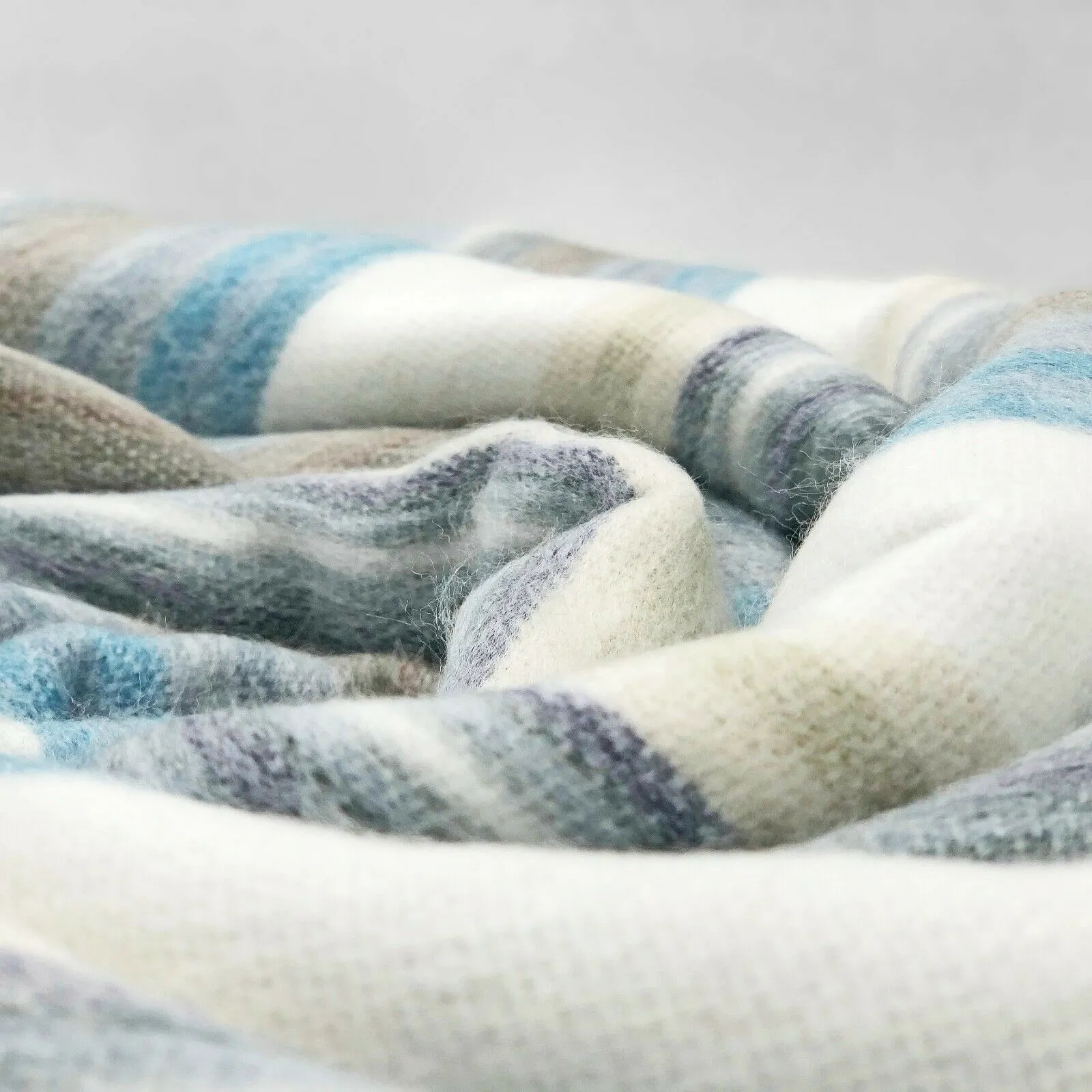 Chuquipogyo - Baby Alpaca Wool Throw Blanket / Sofa Cover - Queen 95" x 65" - multi colored thin stripes pattern