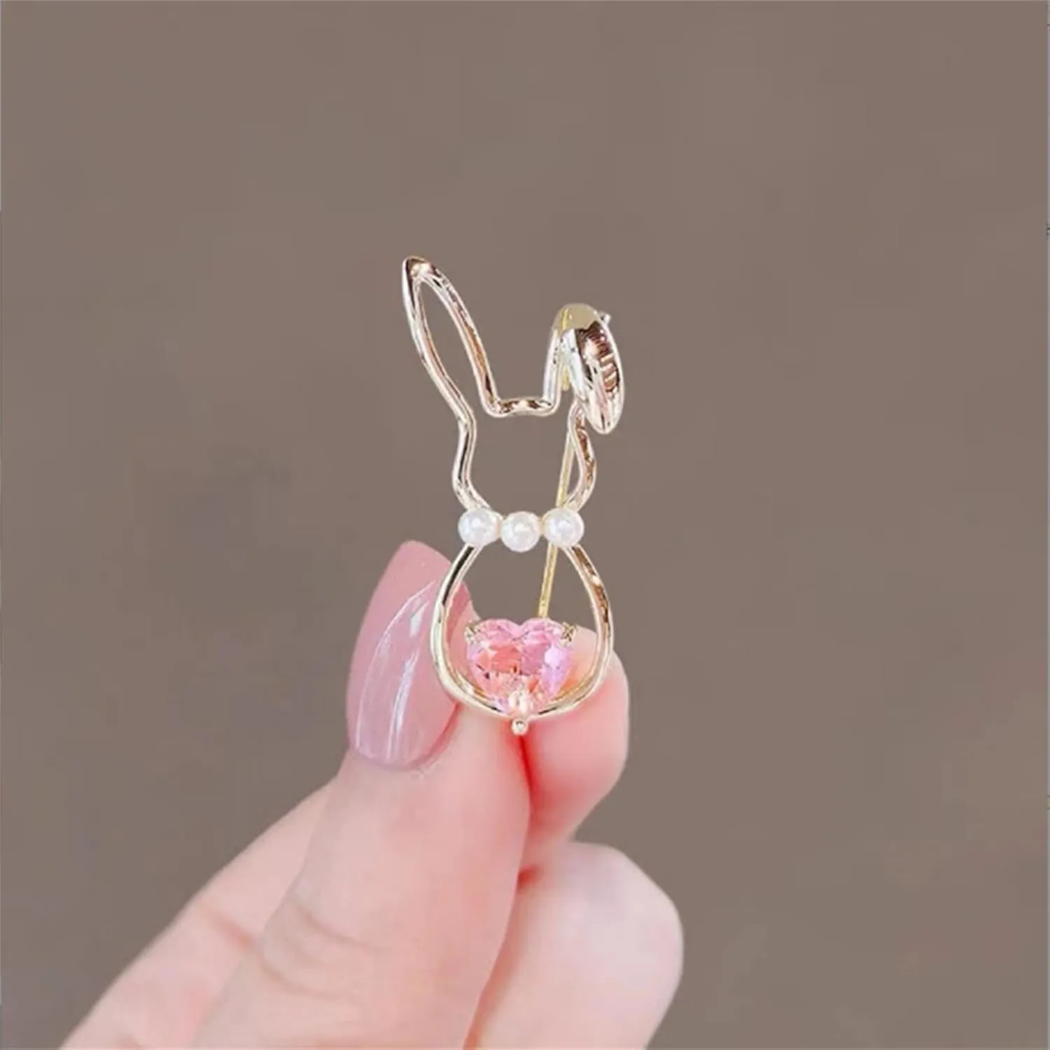 Cute Rabbit Brooch Pin for Women Fashion Crystal Bunny Lapel Pin Easter Holiday Party Accessories