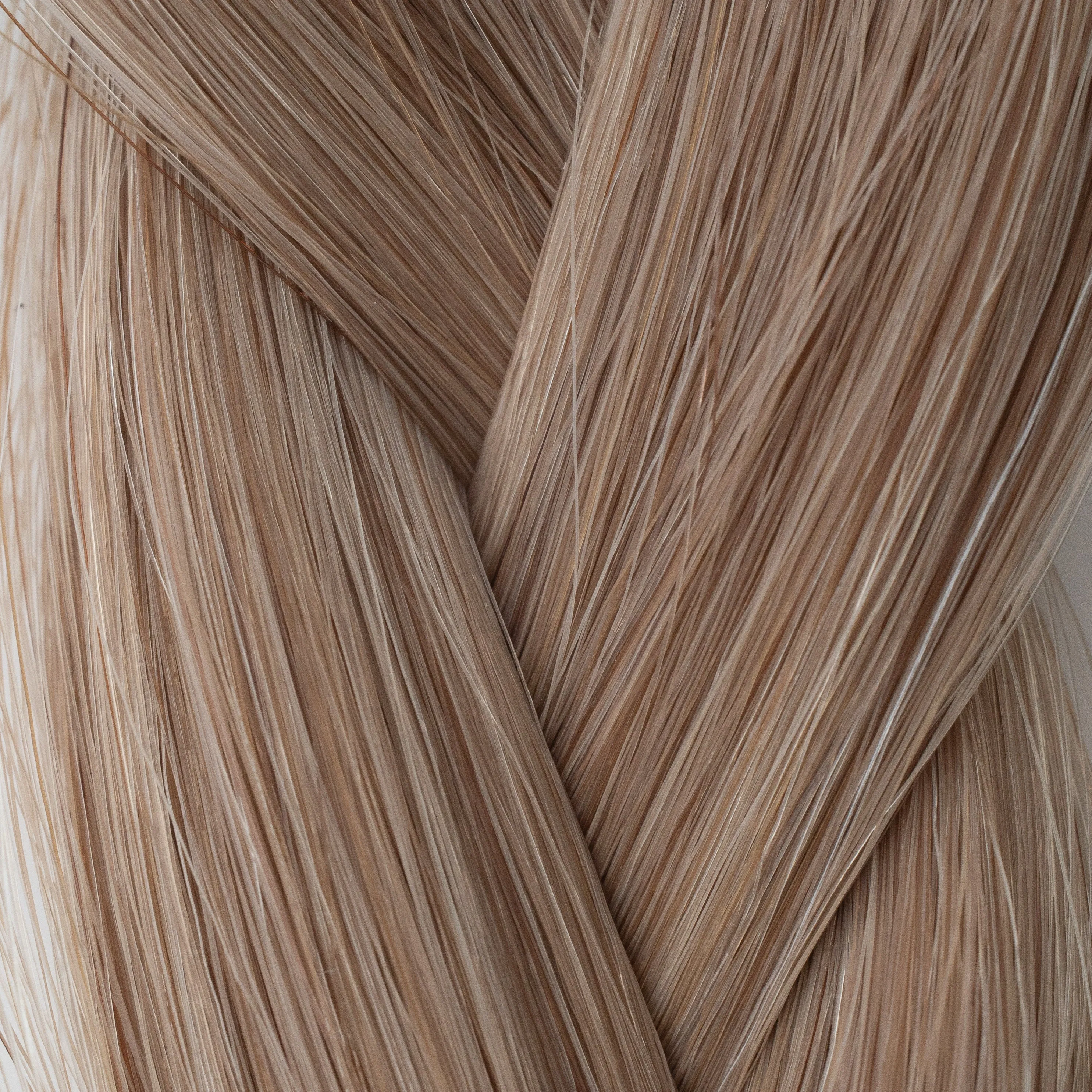 NEW 8 Piece Seamless Clip In Box Set 22" 150g