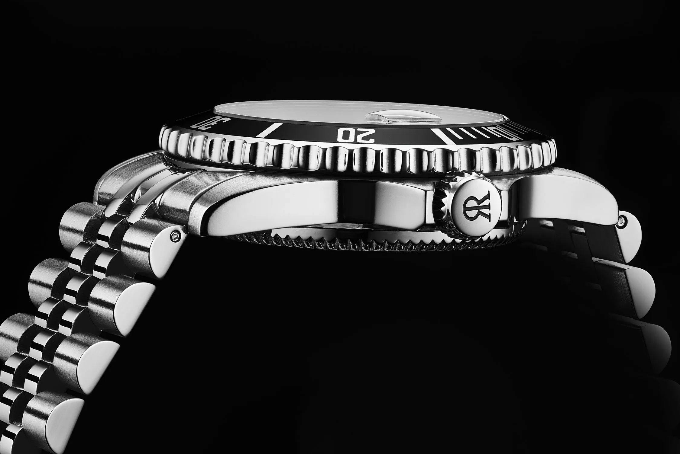 Revue Thommen Men's 'Diver' Orange Dial Stainless Steel Bracelet Automatic Watch 17571.2239